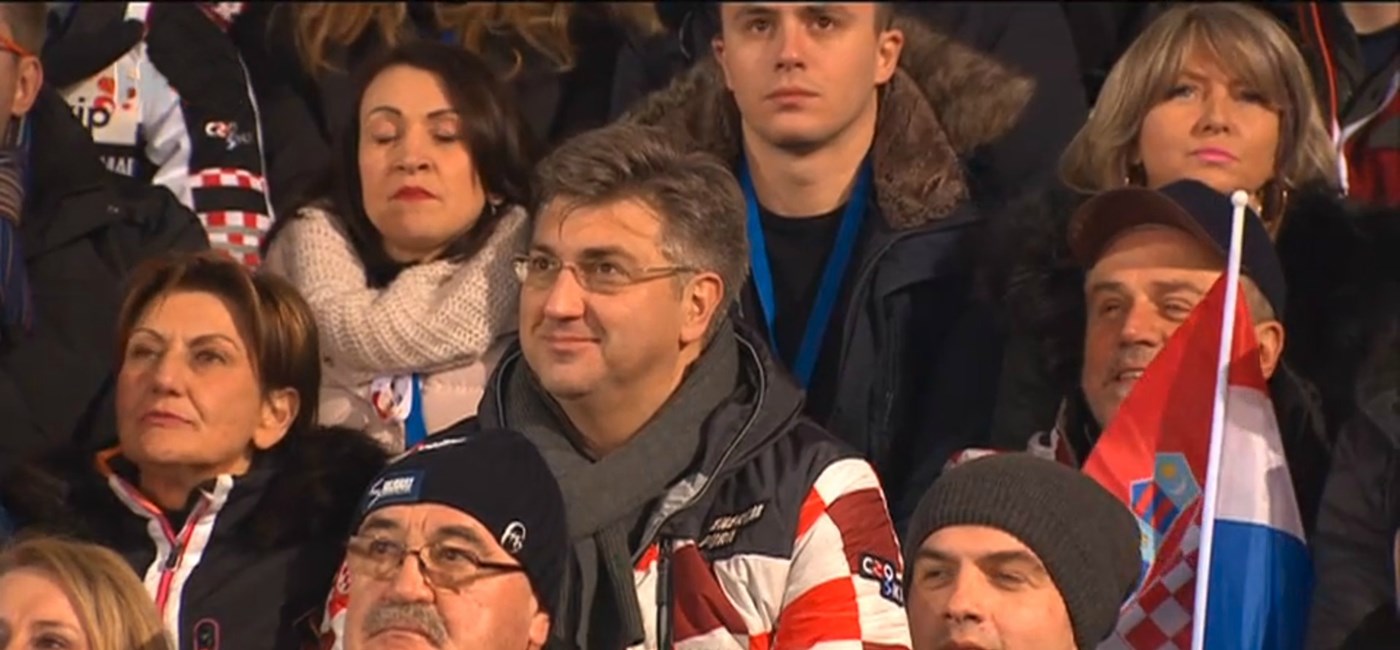 Predsjednik Vlade Andrej Plenković na Sljemenu čestitao pobjednicima slaloma "Vip Snow Queen Trophyja" 2018. 